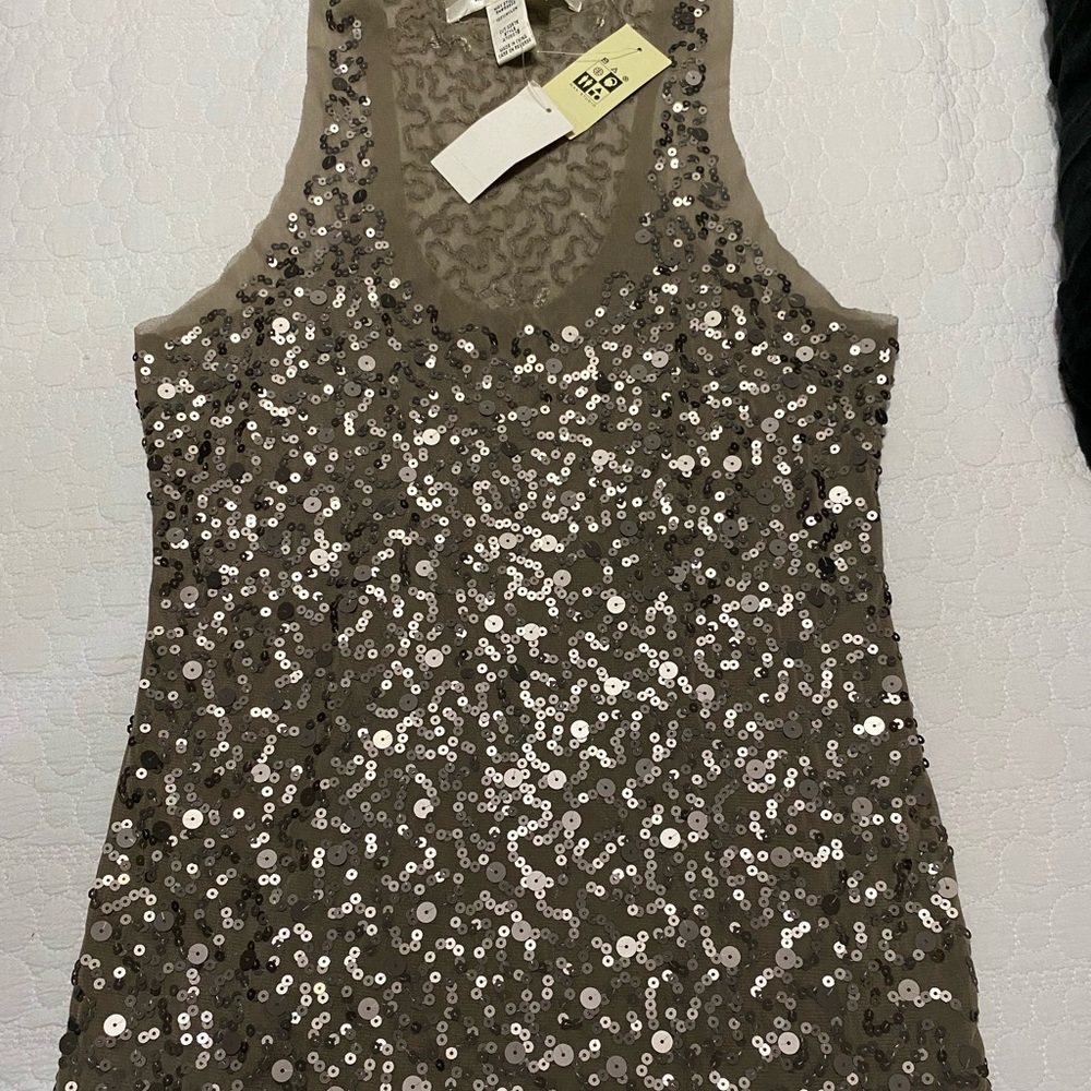 Women top